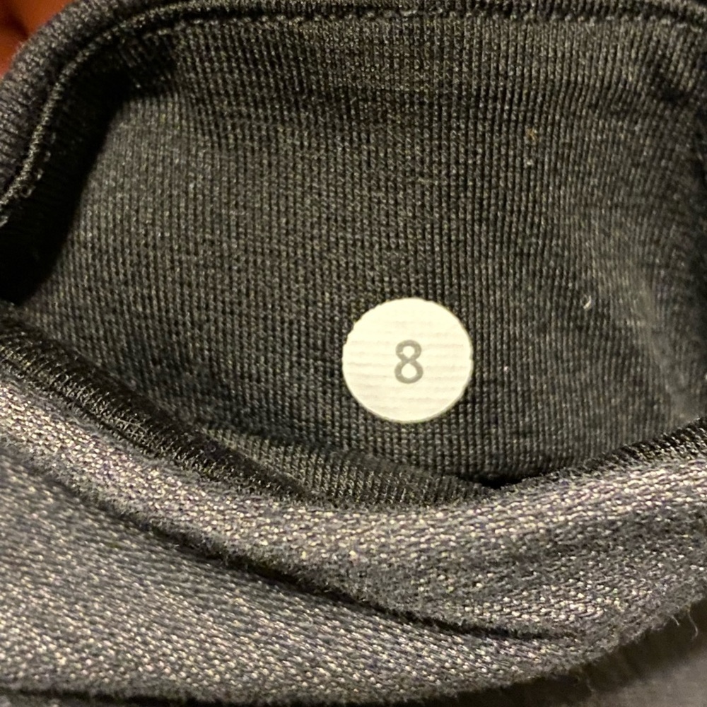 Lululemon Grey Cropped Legging with Side Zippers, size 8 - Picture 5 of 6
